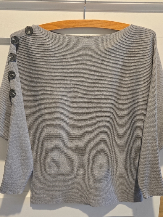 Vince Camuto Sweaters - Vince Camuto Light Gray Ribbed Button-Shoulder Sweater